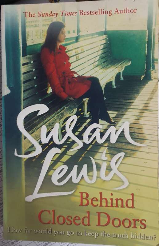 Susan Lewis: Behind closed doors